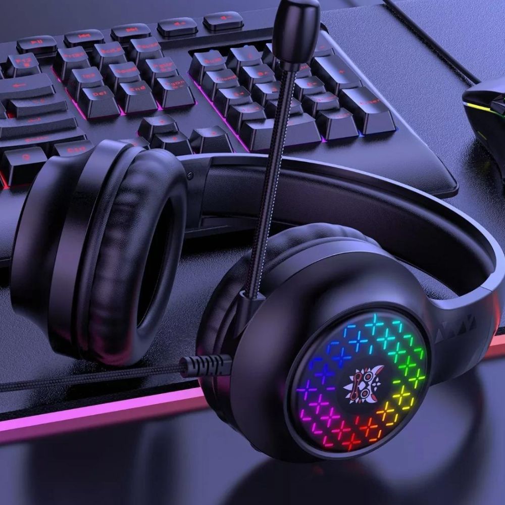 Audífonos gamer de diadema alámbrica Gadgets&Fun RGB